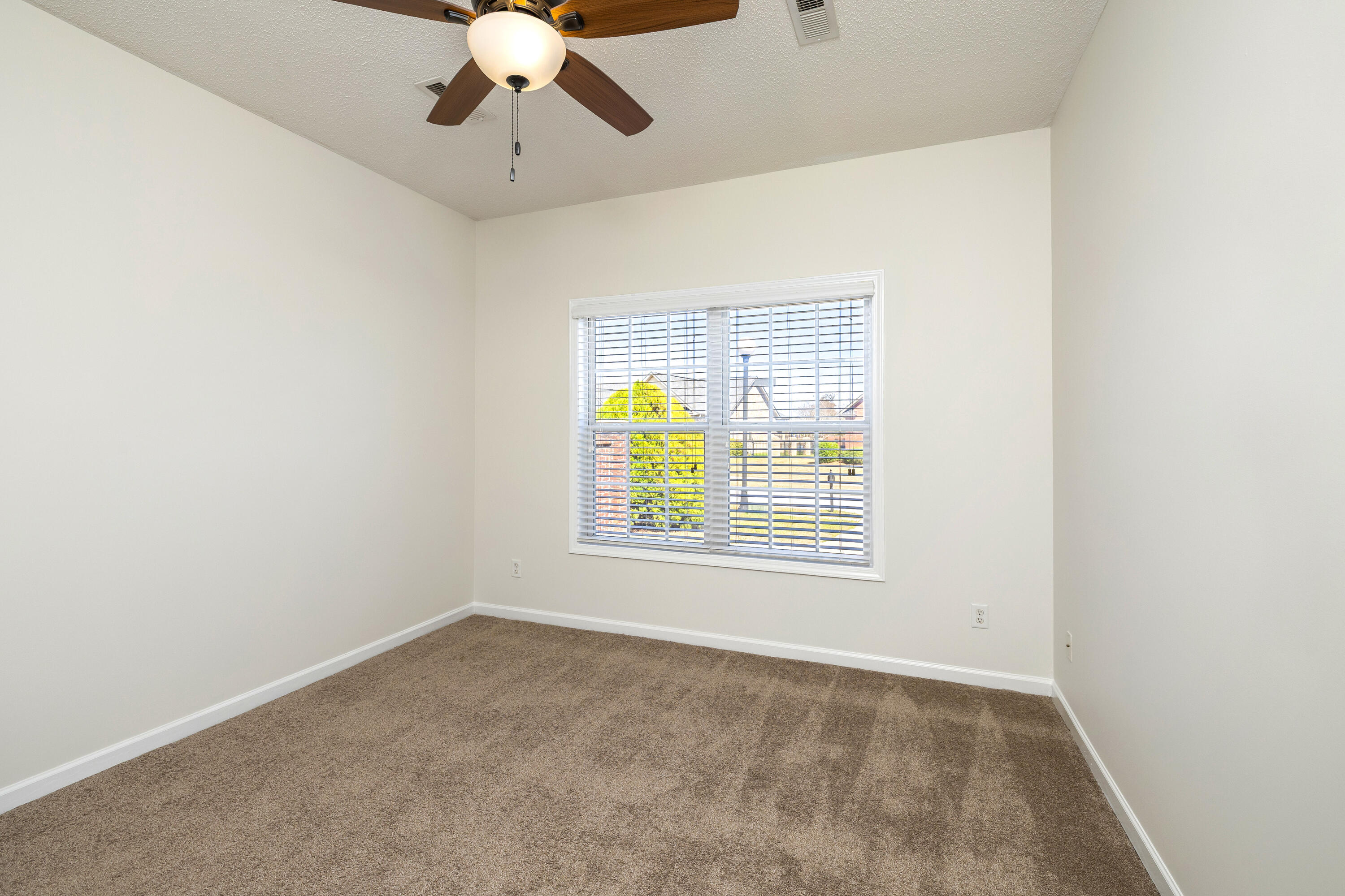 2174 Balclutha Lane Sumter, SC 29153 - Photo 28 of 37 33