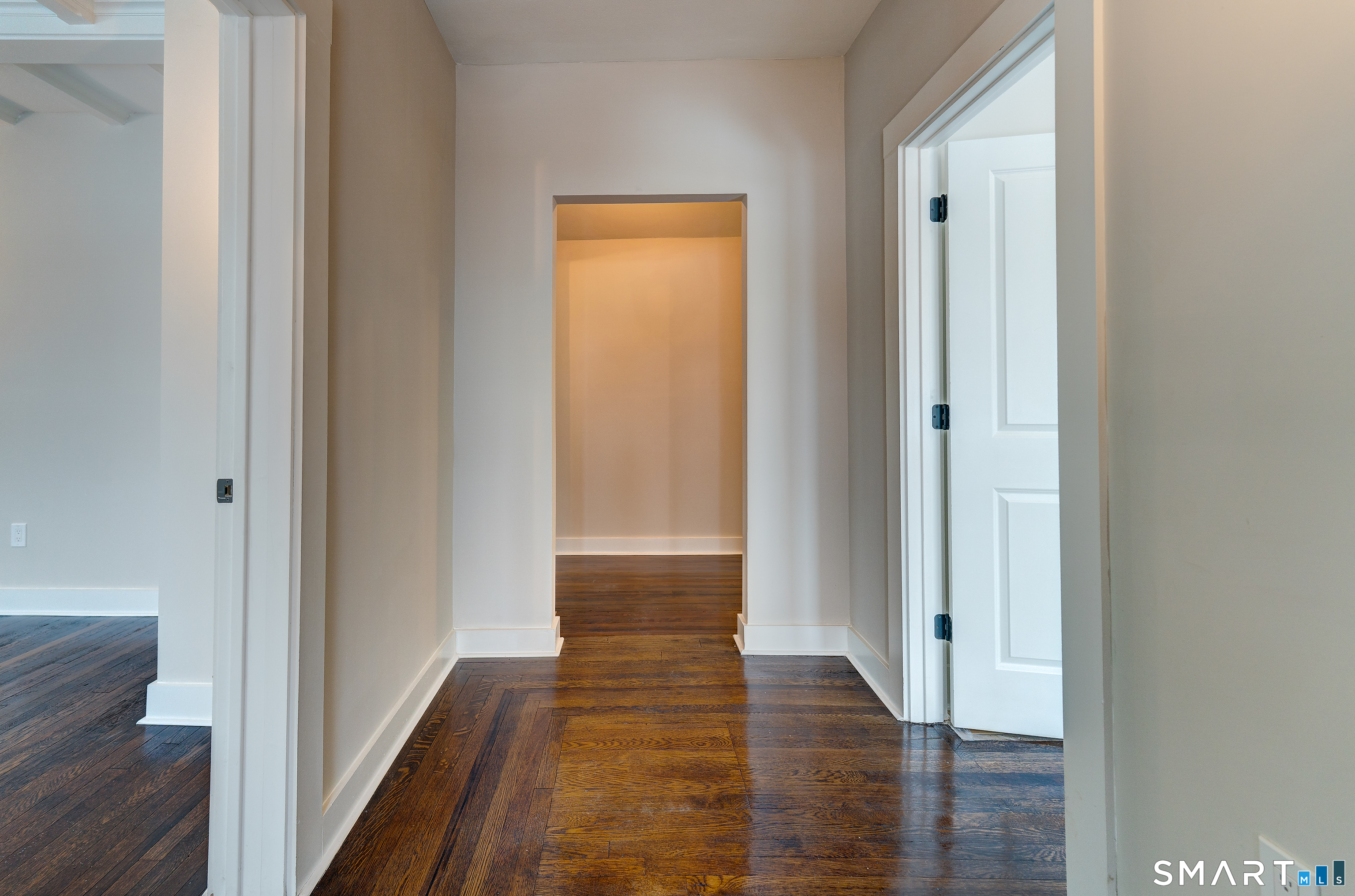 23 Notkins Street Hamden, CT 06514 - Photo 9 of 37