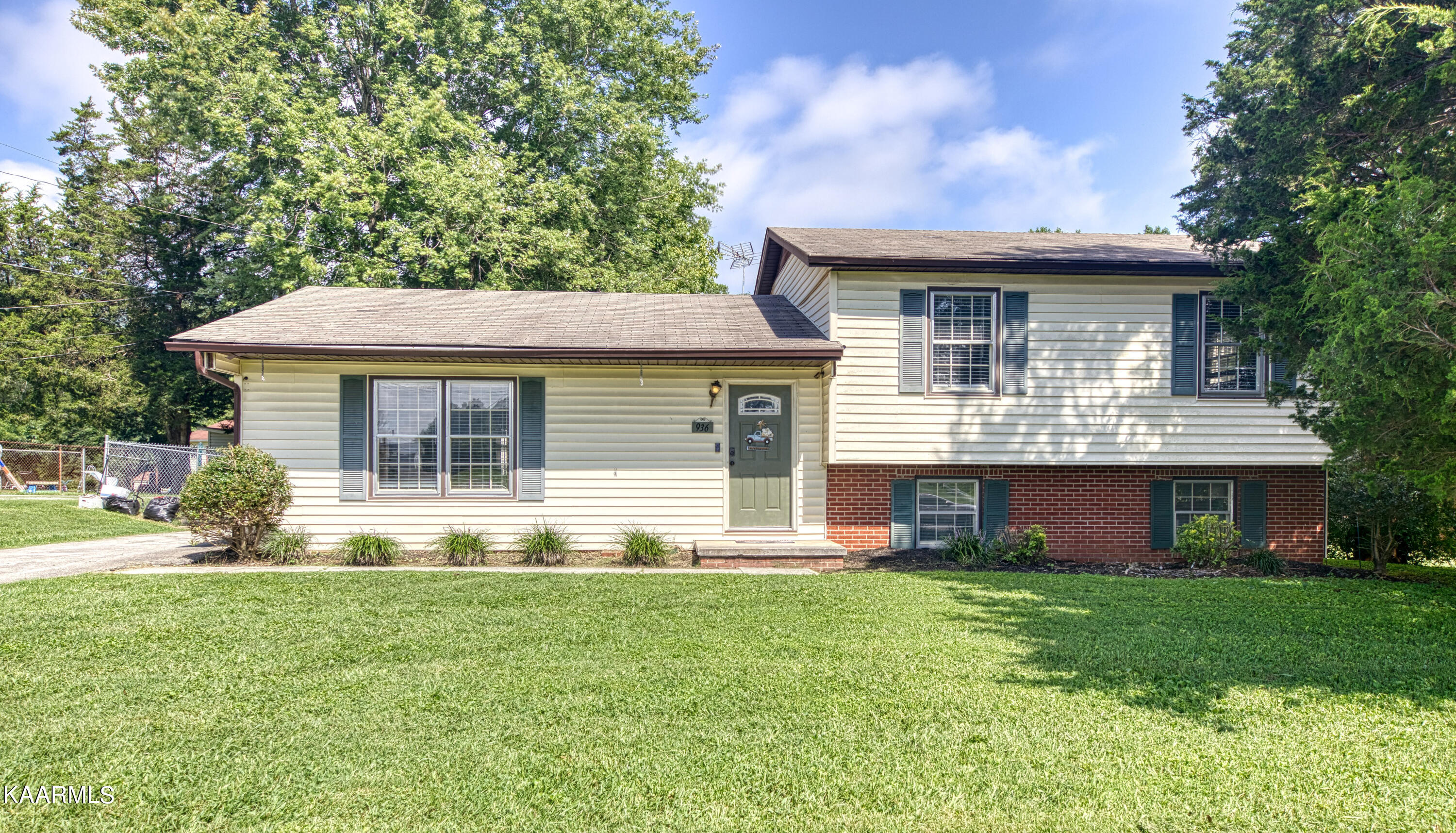 936 Butter And Egg Road Jacksboro, TN 37757 - Photo 1 of 30 030A7899_Batch