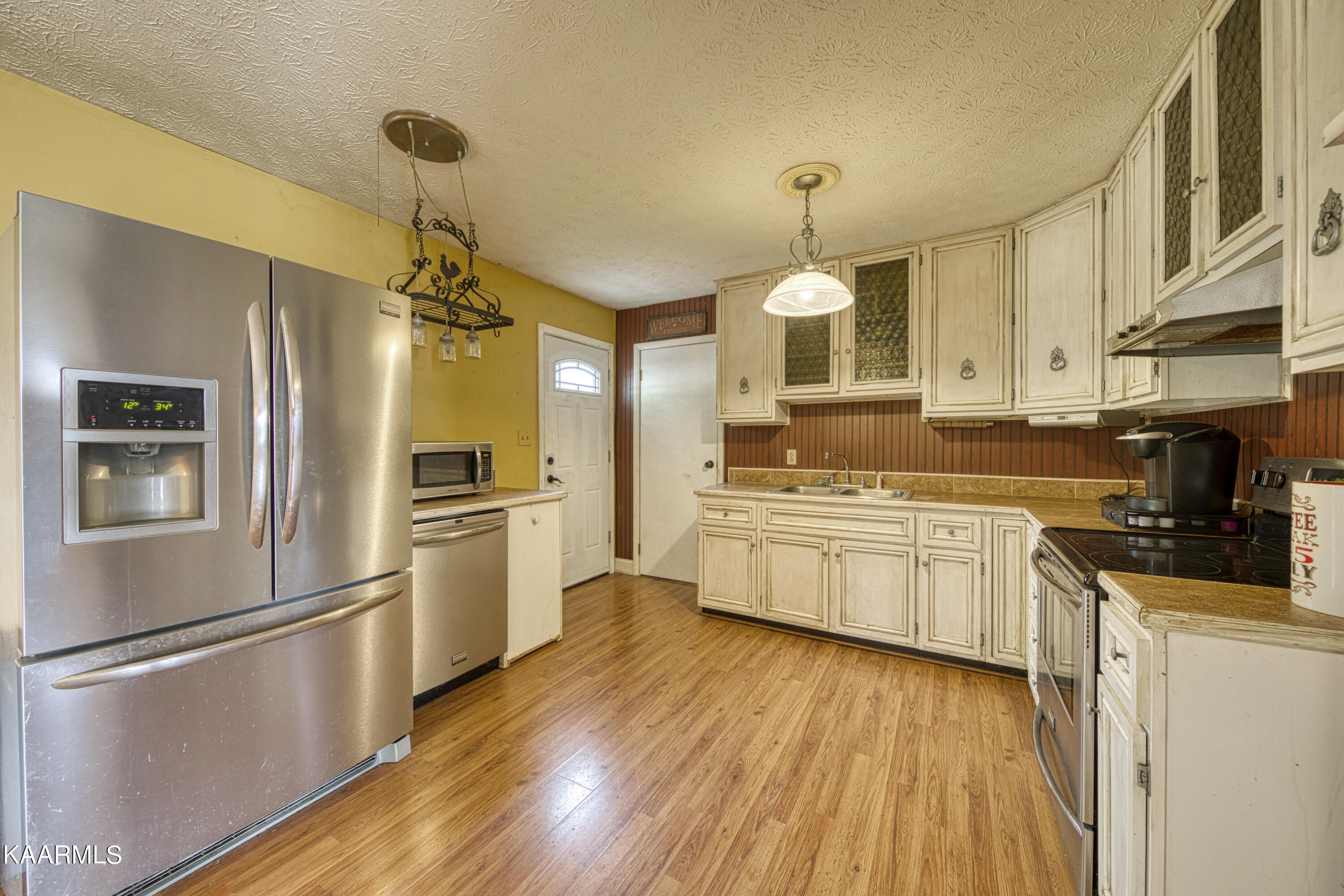 936 Butter And Egg Road Jacksboro, TN 37757 - Photo 11 of 30 030A7784_Batch