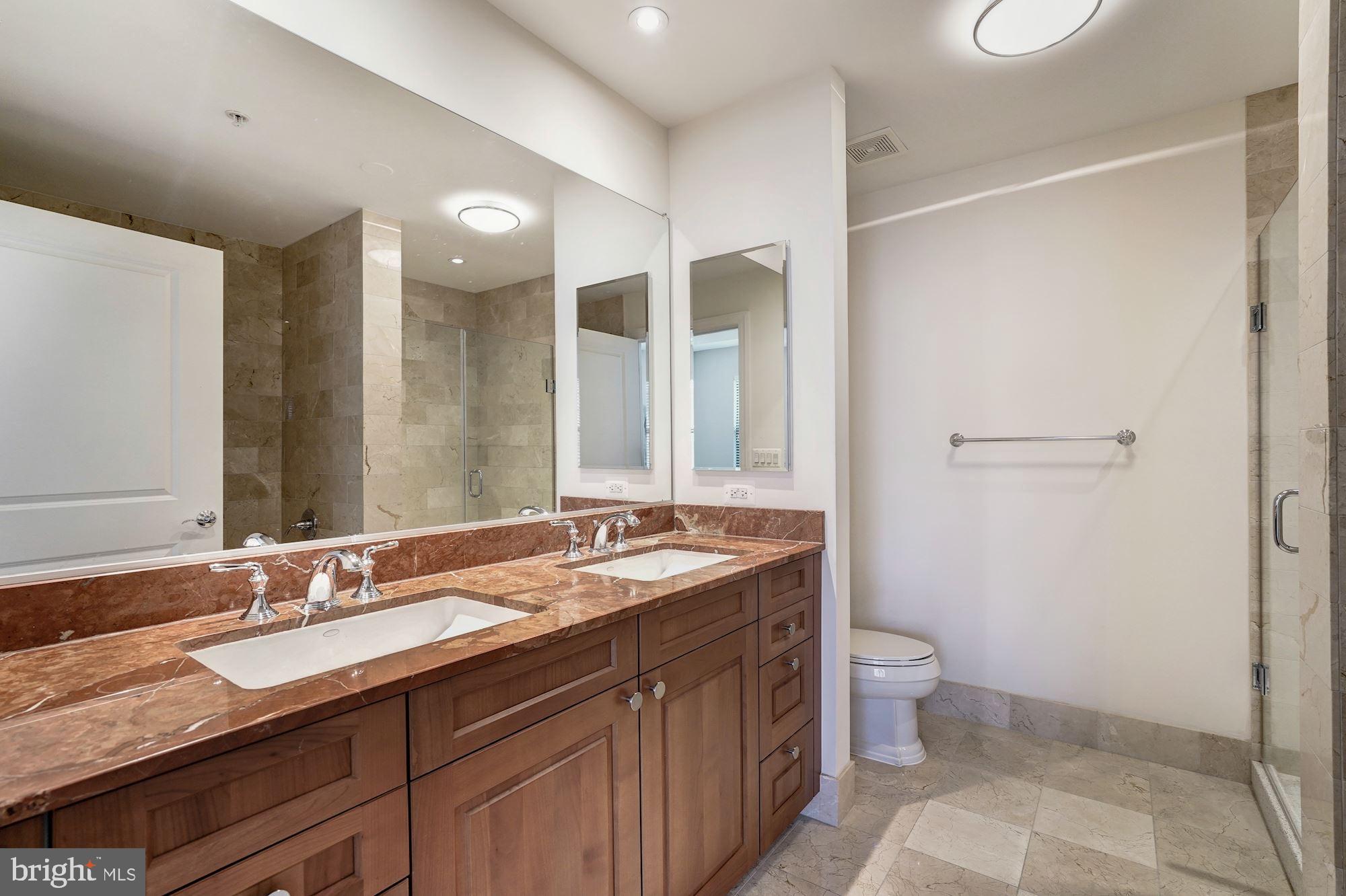 2425 L Street Northwest, Unit 736 Washington, DC 20037 - Photo 18 of 32