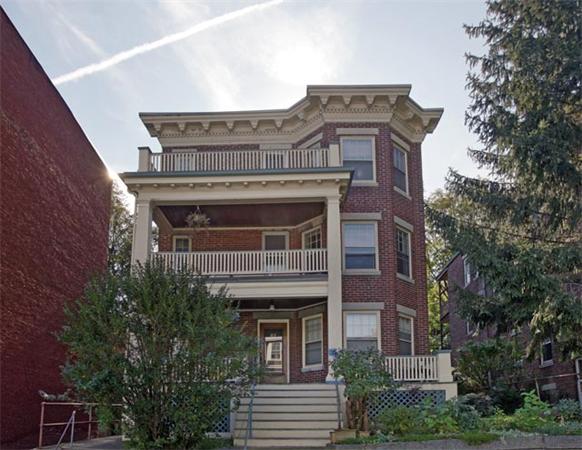 82 Walnut Street, Unit 3 Brookline, MA 02445 - Photo 1 of 4 a front view of a building