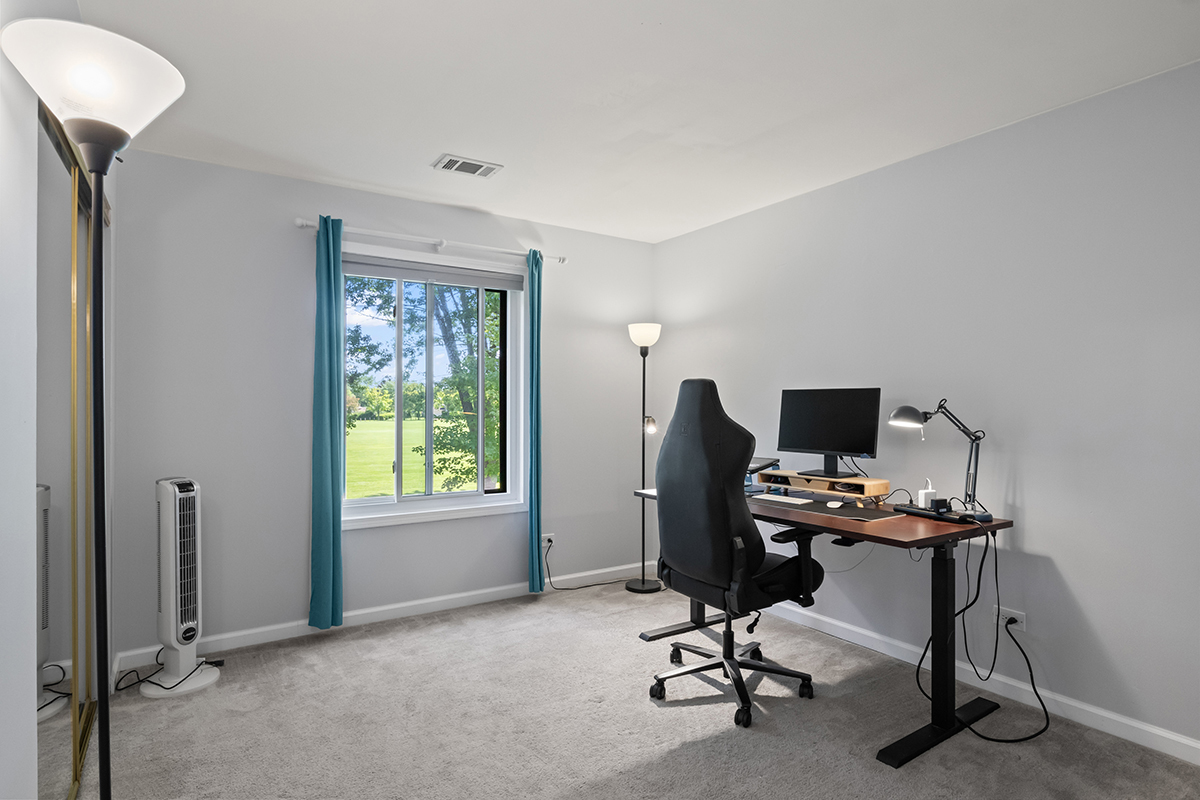 855 Coach Road, Unit 8 Palatine, IL 60074 - Photo 22 of 29 Gallery Image 22