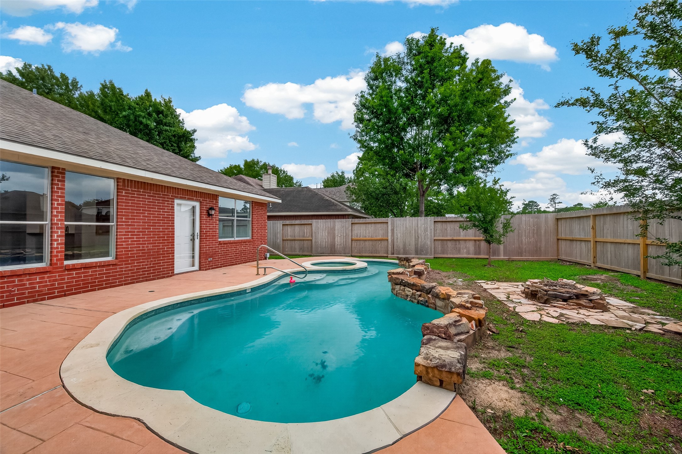 17415 Memorial Crest Drive Spring, TX 77379 - Photo 6 of 28
