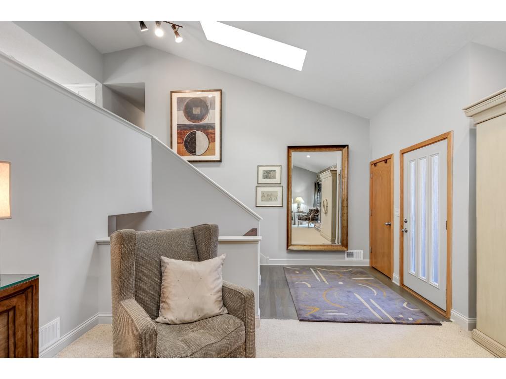 10233 Wildwood Road Bloomington, MN 55437 - Photo 3 of 24 Gallery Image 3