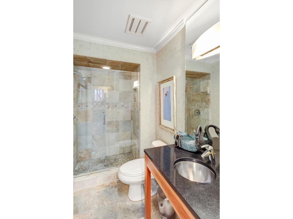 10233 Wildwood Road Bloomington, MN 55437 - Photo 22 of 24 Gallery Image 22