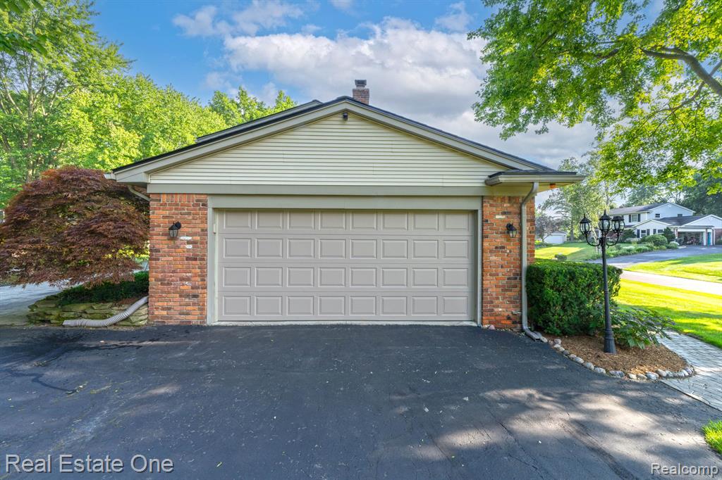 563 Millstone Drive Rochester Hills, MI 48309 - Photo 9 of 37