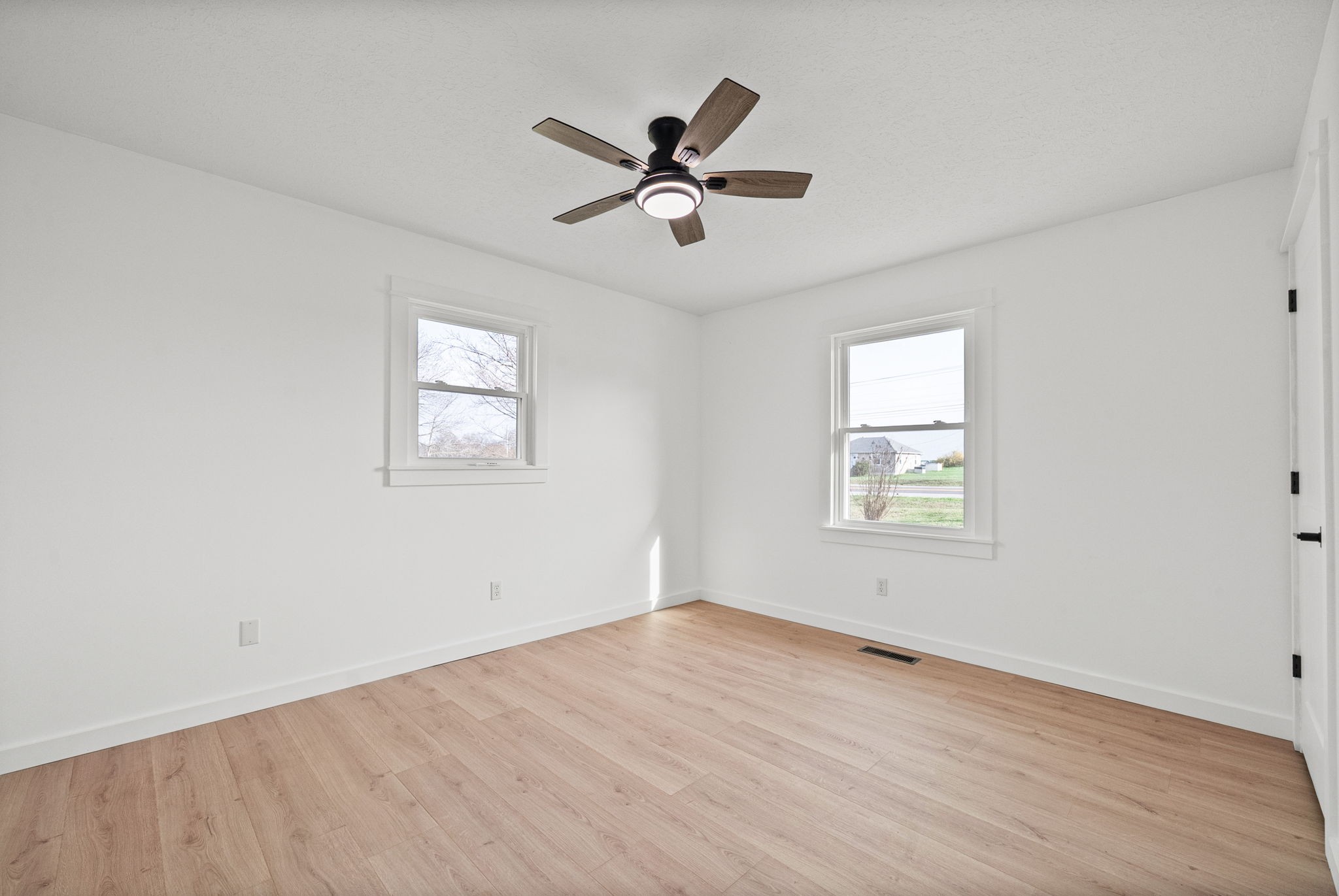 7777 Pembroke Road Pembroke, KY 42266 - Photo 18 of 33