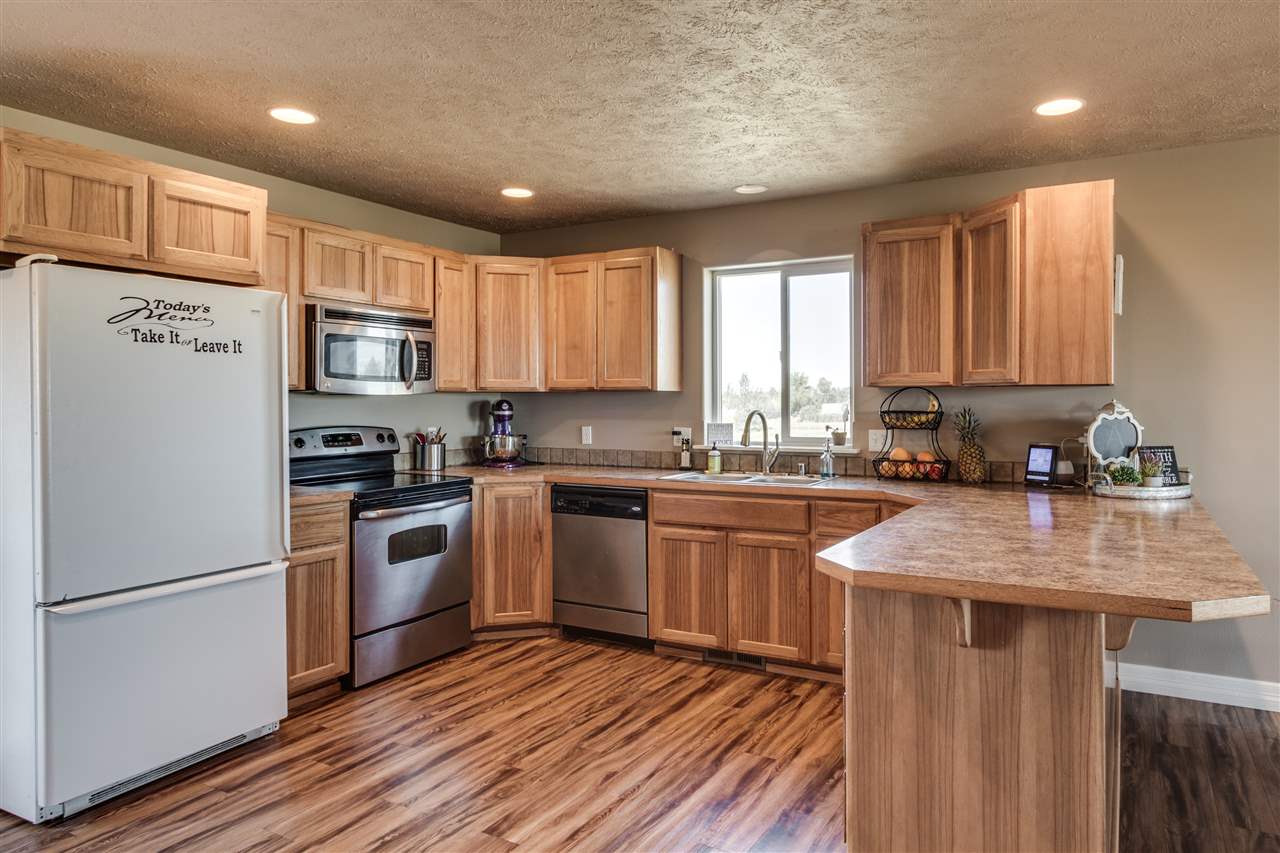 14411 West Deno Road Spokane, WA 99224 - Photo 4 of 20