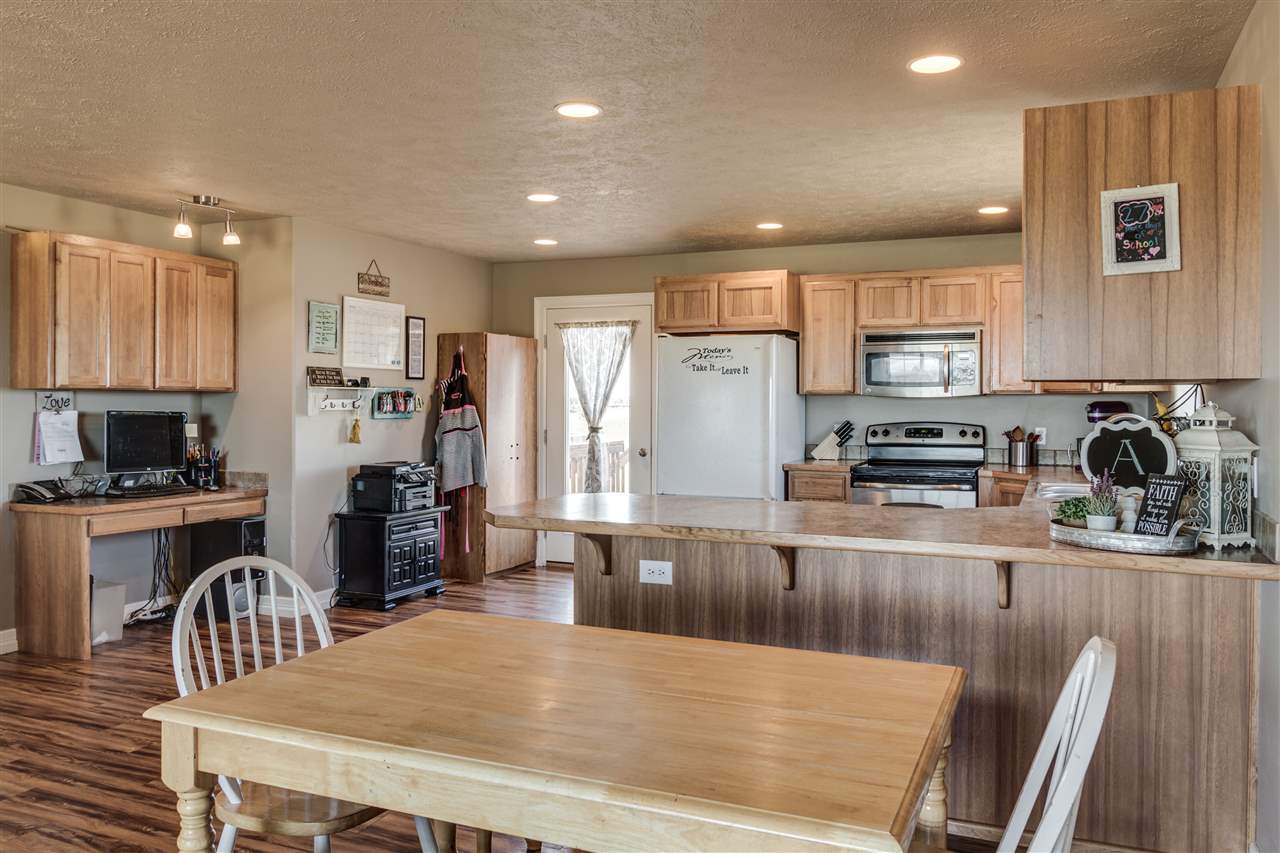 14411 West Deno Road Spokane, WA 99224 - Photo 7 of 20