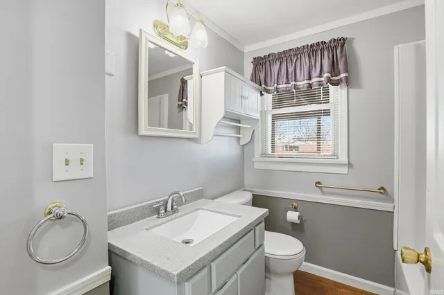 $199,900 | 2130 Sunnymede Drive, Fort Wayne, IN 46803