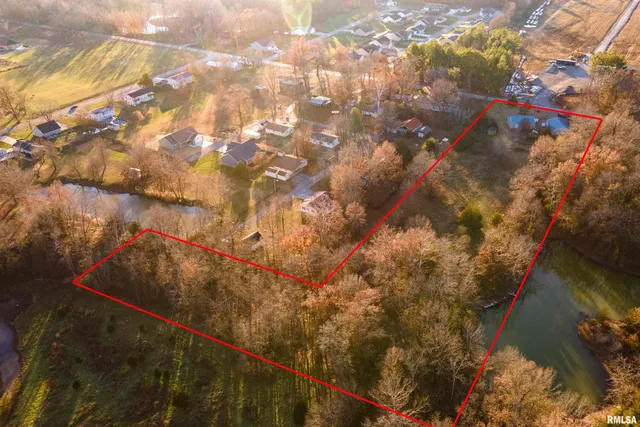 $170,000 | 308 South Spillertown Road, Marion, IL 62959