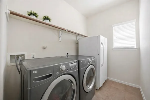 $355,000 | 4313 East Meadow Drive, Deer Park, TX 77536