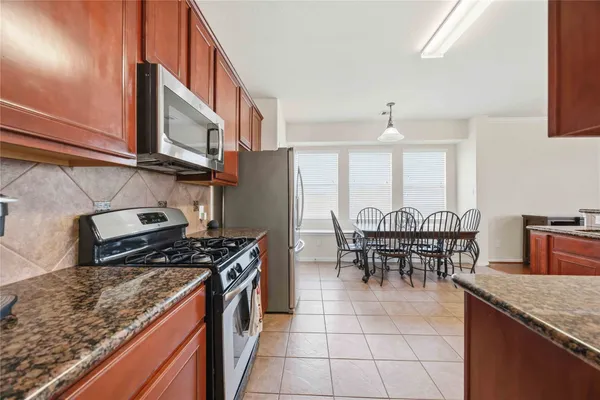 $355,000 | 4313 East Meadow Drive, Deer Park, TX 77536