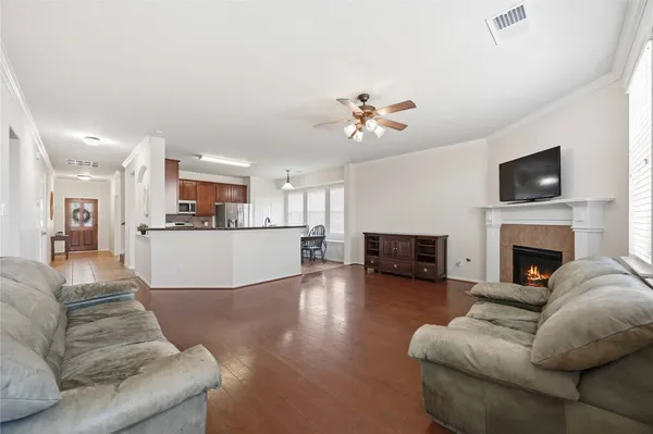 $355,000 | 4313 East Meadow Drive, Deer Park, TX 77536