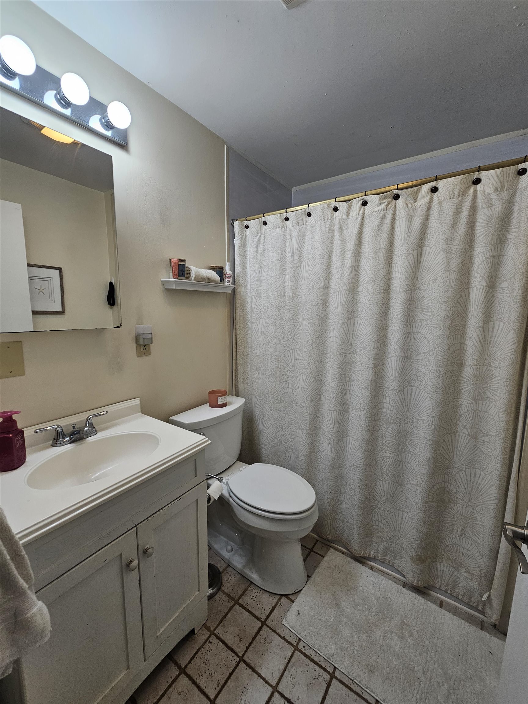 22 Ponemah Hill Road, Unit 6 Milford, NH 03055 - Photo 3 of 11 Gallery Image 3