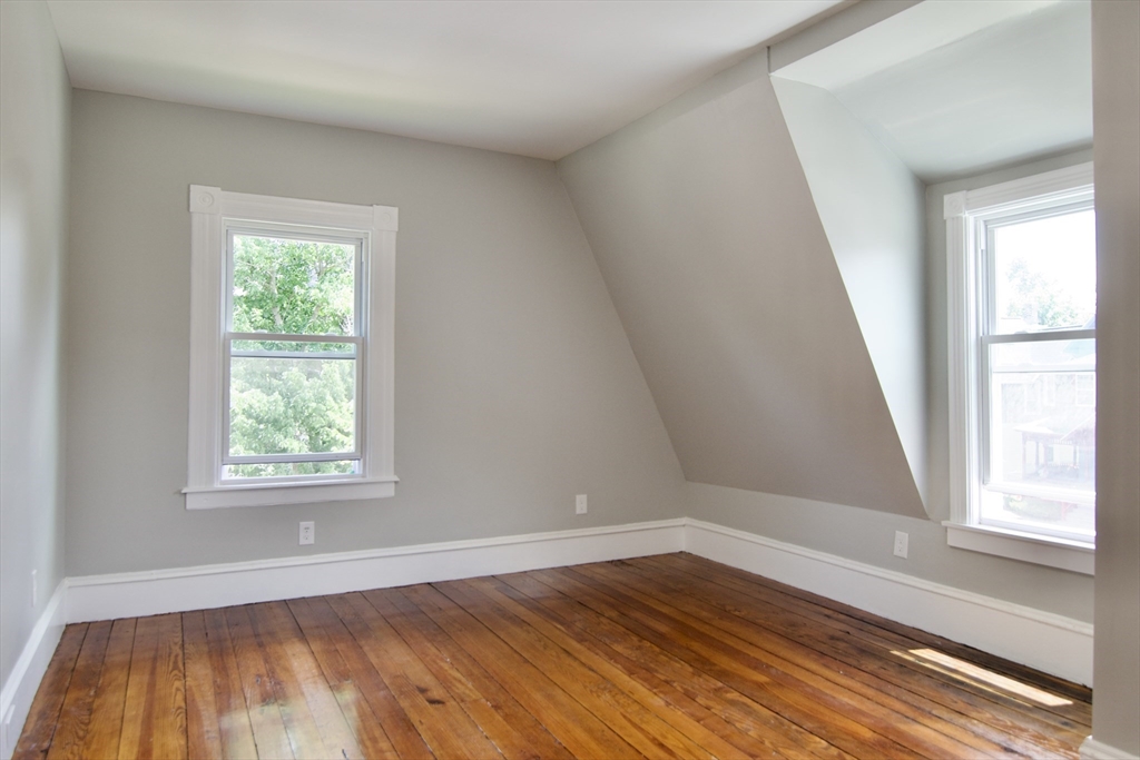 43 Princeton Street Springfield, MA 01109 - Photo 37 of 41
