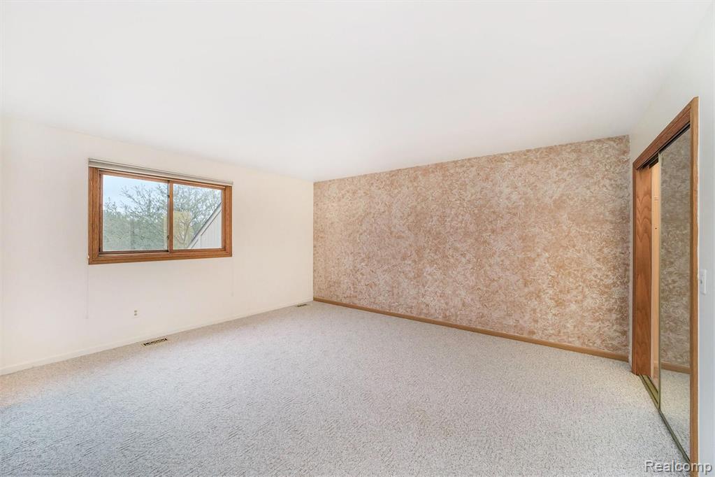 2139 Rochelle Park Drive, Unit 73 Rochester Hills, MI 48309 - Photo 14 of 34