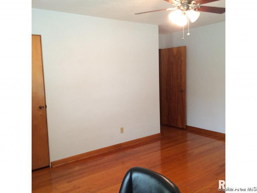 804 North Walnut Street Springfield, IL 62702 - Photo 11 of 19