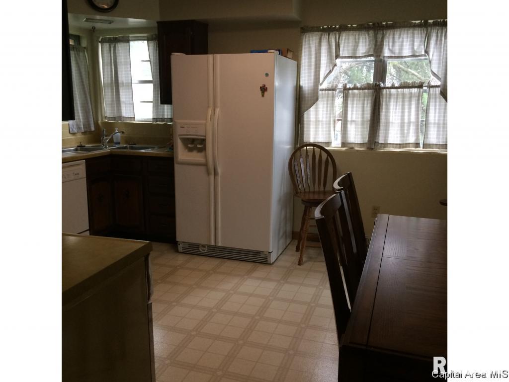 804 North Walnut Street Springfield, IL 62702 - Photo 5 of 19