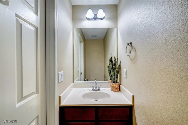 $489,888 | 11420 Ogden Mills Drive, Unit 101, Las Vegas, NV 89135