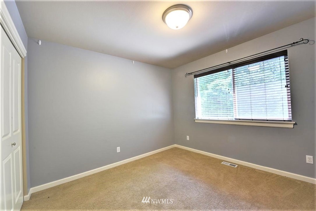 19504 93rd Place Northeast Bothell, WA 98011 - Photo 11 of 21 Gallery Image 11