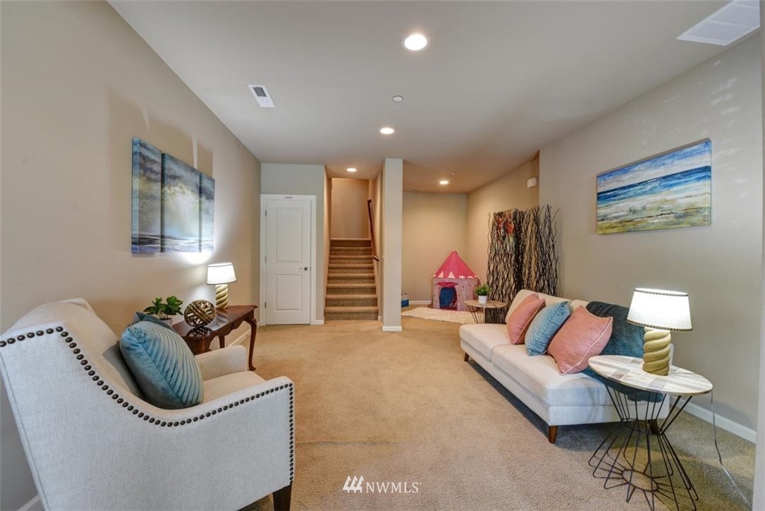 19504 93rd Place Northeast Bothell, WA 98011 - Photo 15 of 21 Gallery Image 15