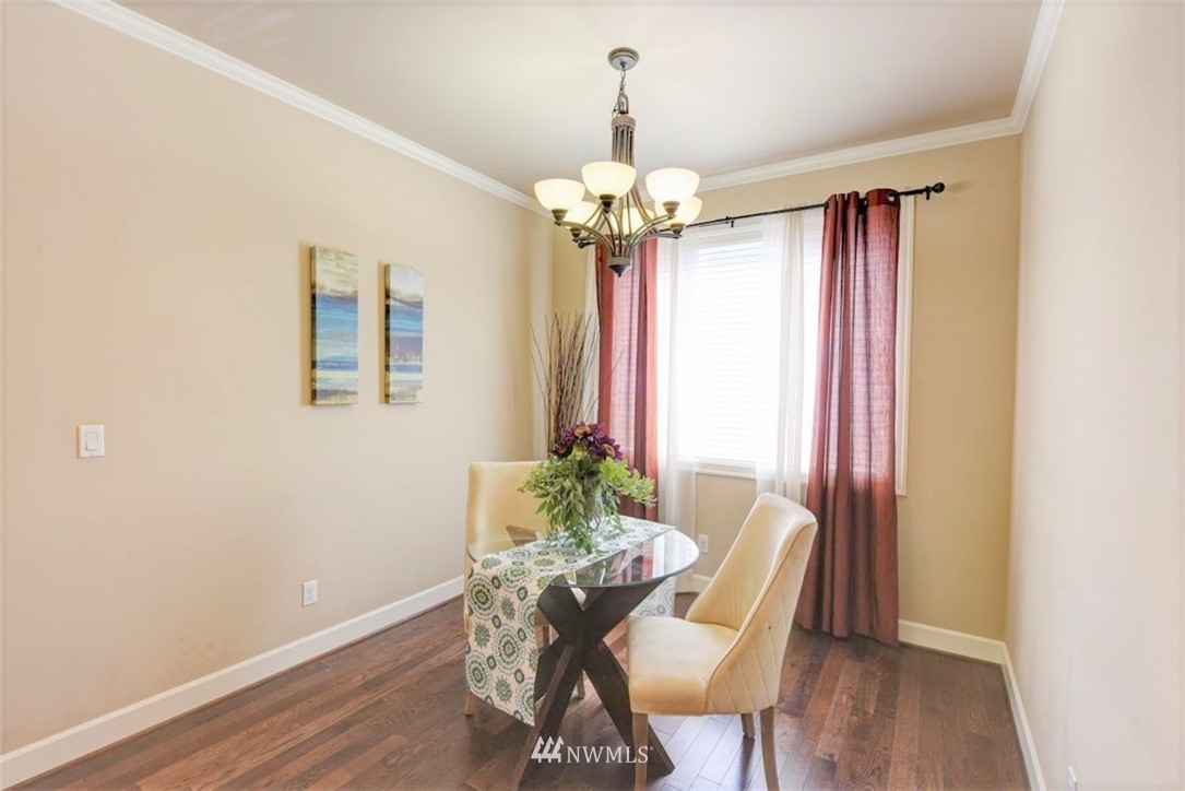 19504 93rd Place Northeast Bothell, WA 98011 - Photo 6 of 21 Gallery Image 6