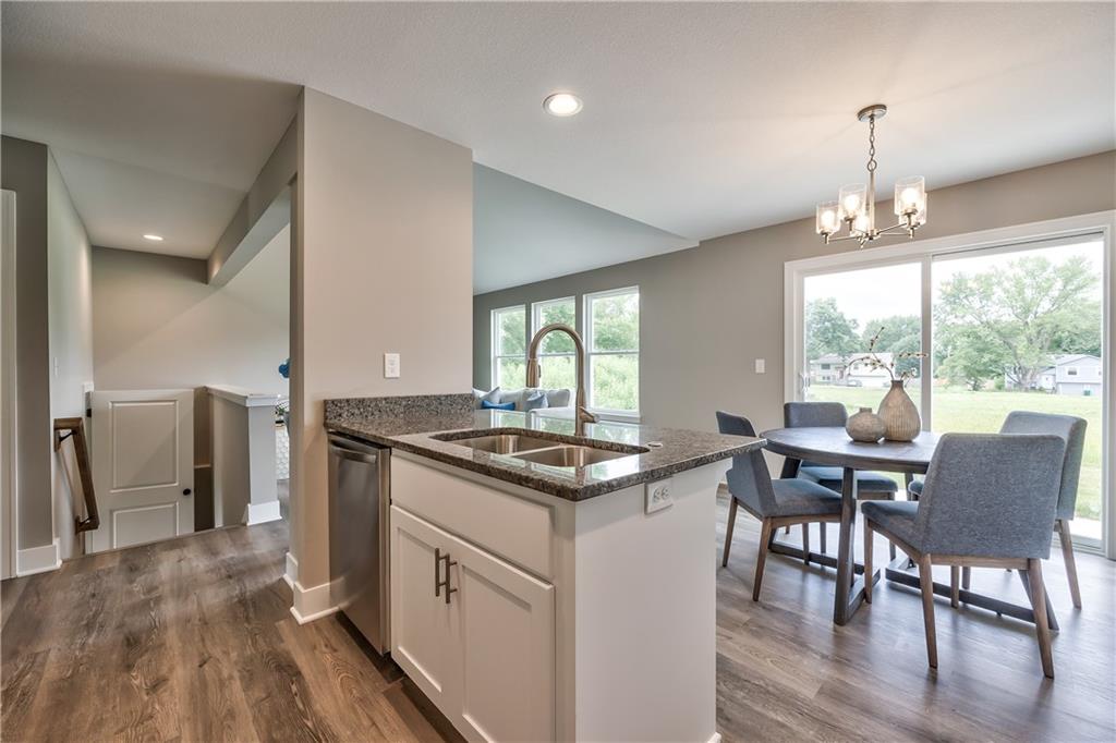 511 West Smith Street Spring Hill, KS 66083 - Photo 17 of 26