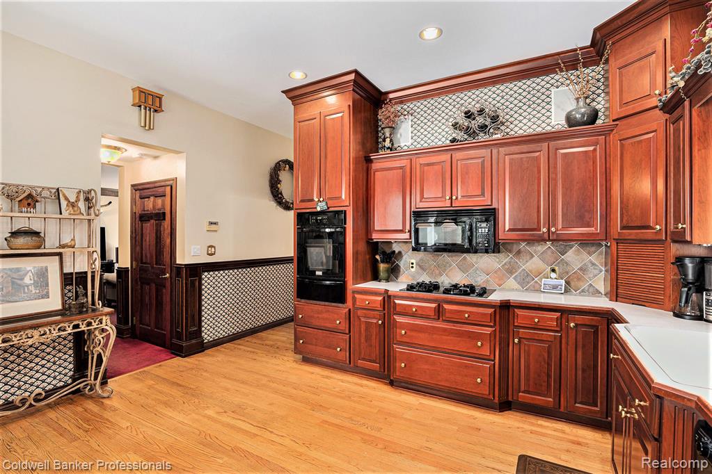 5511 Blood Road Metamora, MI 48455 - Photo 10 of 47