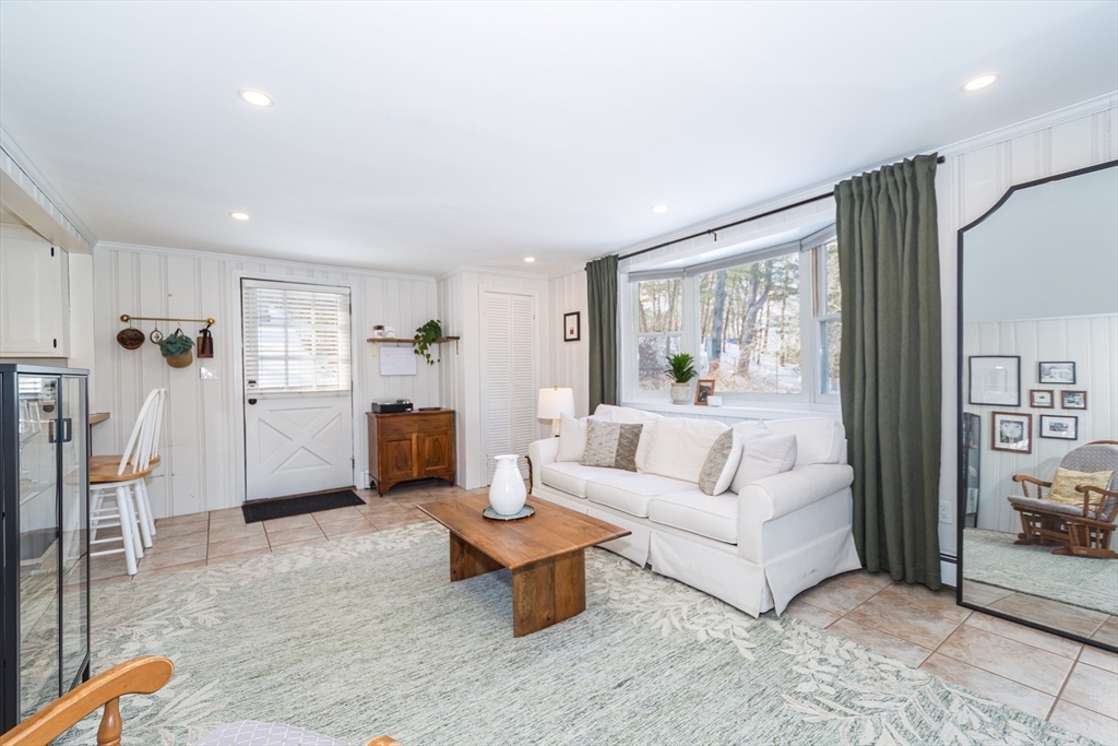 10 Oak Street Natick, MA 01760 - Photo 14 of 28