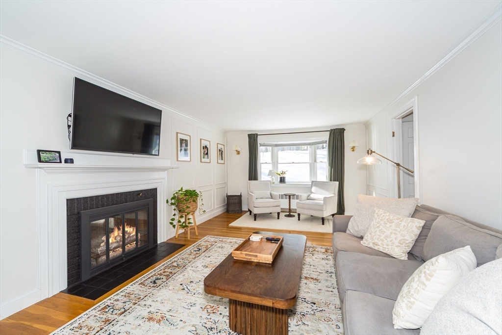 10 Oak Street Natick, MA 01760 - Photo 6 of 28