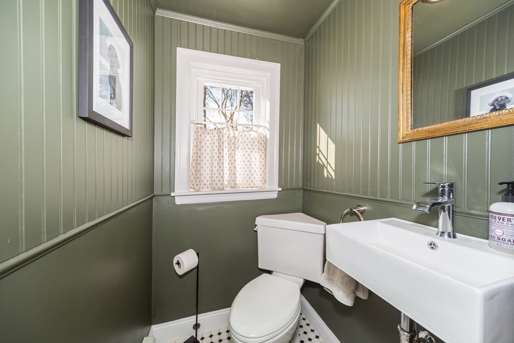 10 Oak Street Natick, MA 01760 - Photo 9 of 28