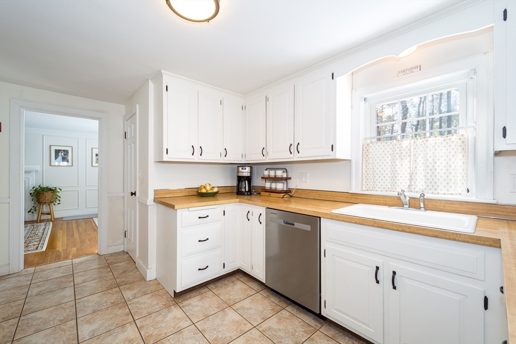 10 Oak Street Natick, MA 01760 - Photo 10 of 28