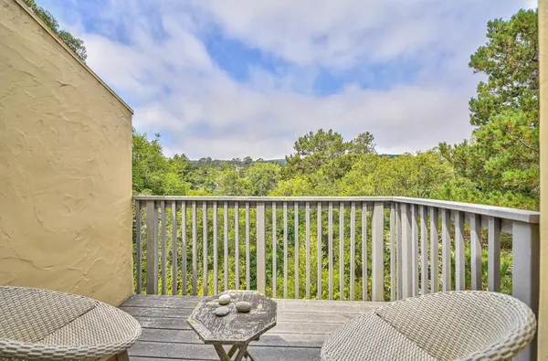 $1,095,000 | 7 Vía Joaquin, Unit 5, Monterey, CA 93940