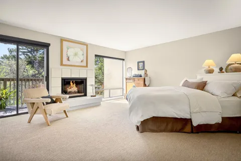 $1,095,000 | 7 Vía Joaquin, Unit 5, Monterey, CA 93940