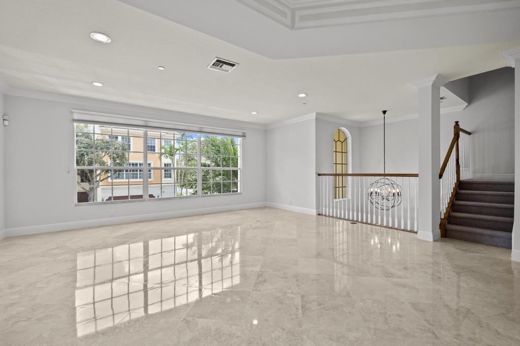 616 Northeast Francesca Lane Boca Raton, FL 33487 - Photo 16 of 64 LIVING AREA|2ND FLOOR