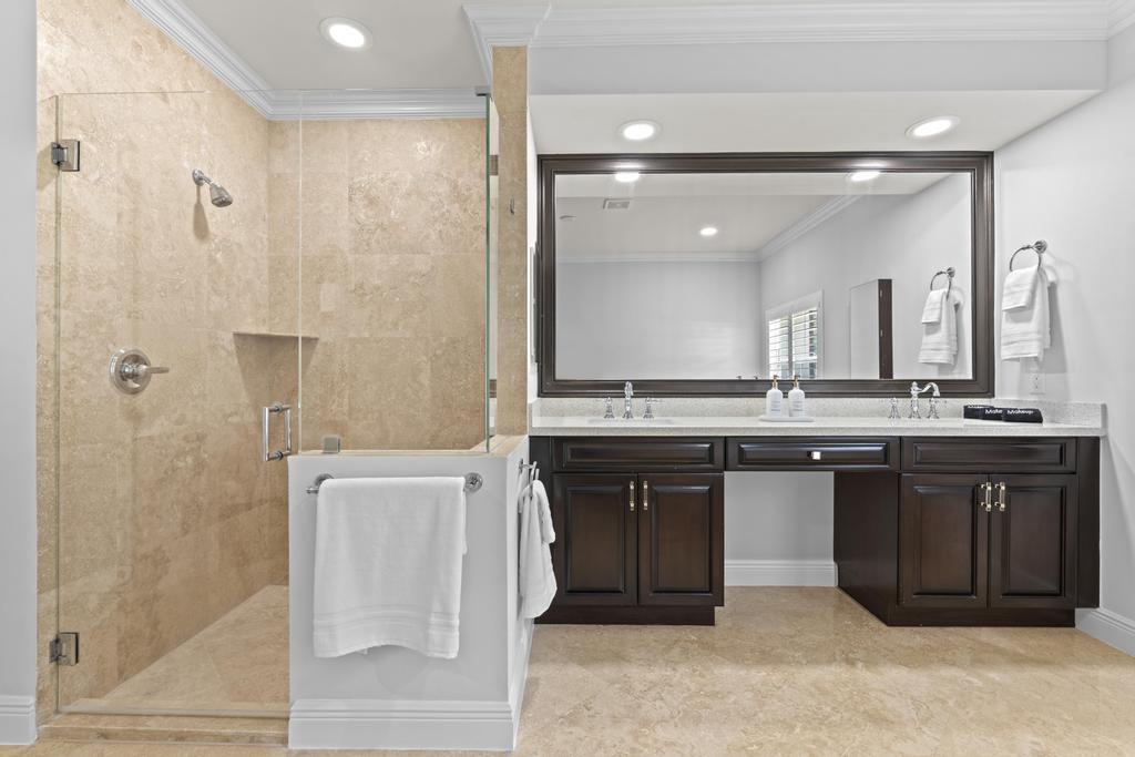 616 Northeast Francesca Lane Boca Raton, FL 33487 - Photo 26 of 64 MAIN BATHROOM