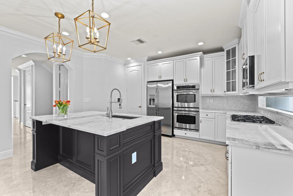 616 Northeast Francesca Lane Boca Raton, FL 33487 - Photo 3 of 64 KITCHEN|2ND F