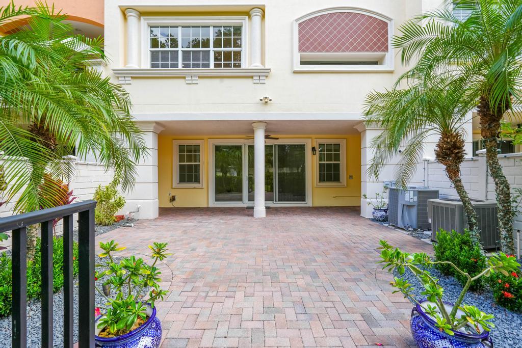 616 Northeast Francesca Lane Boca Raton, FL 33487 - Photo 35 of 64 BACK OF PROPERTY