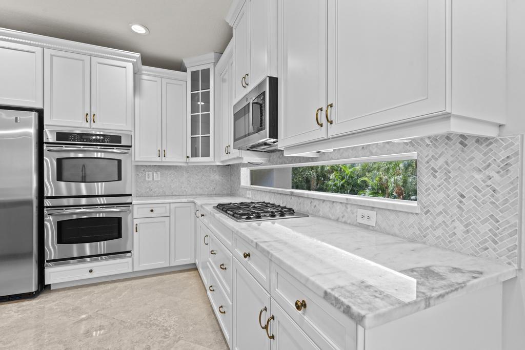 616 Northeast Francesca Lane Boca Raton, FL 33487 - Photo 8 of 64 KITCHEN