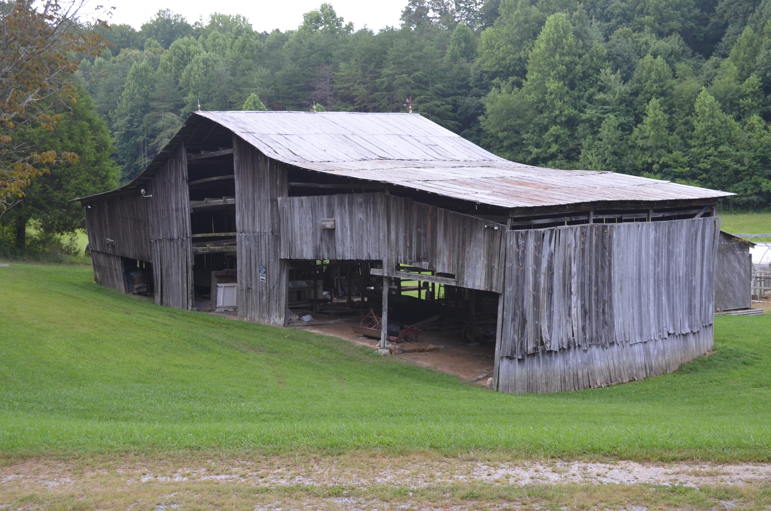 327 Pattie Gap Road Philadelphia, TN 37846 - Photo 8 of 15 Barn
