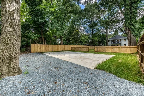 $1,850 | 616 Oakland Avenue, Unit D, Charlotte, NC 28204