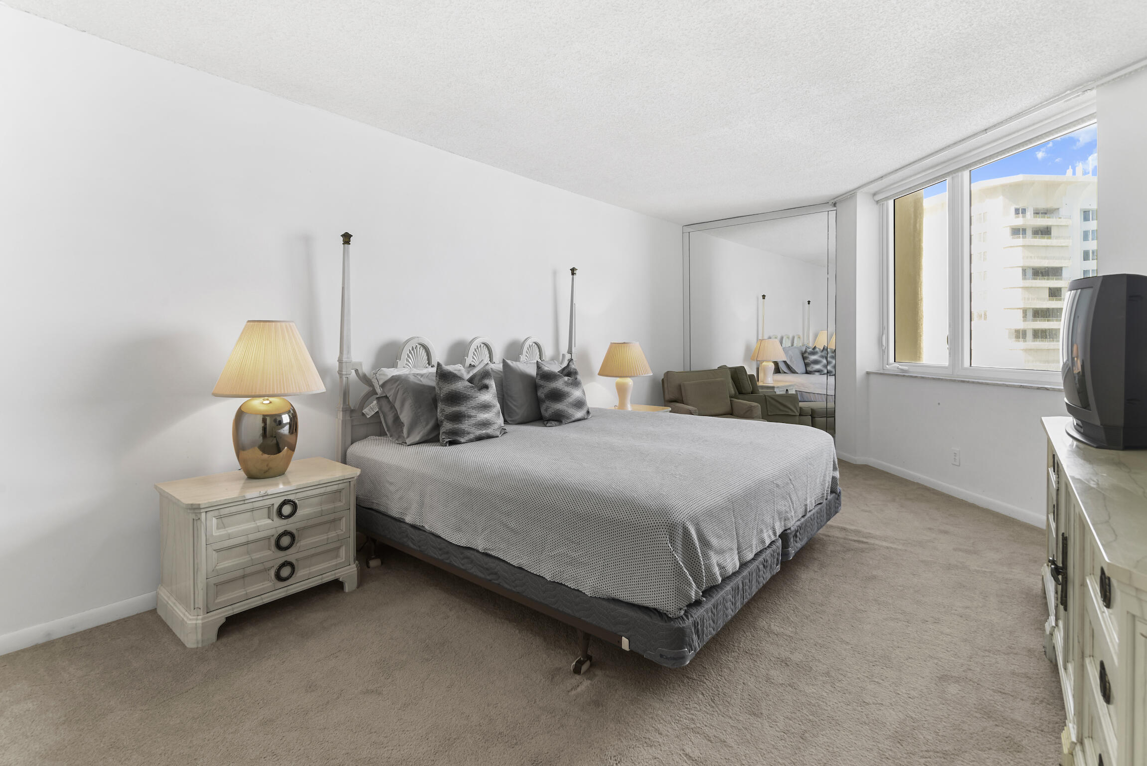 550 South Ocean Boulevard, Unit 1701 Boca Raton, FL 33432 - Photo 22 of 37 Main Bedroom