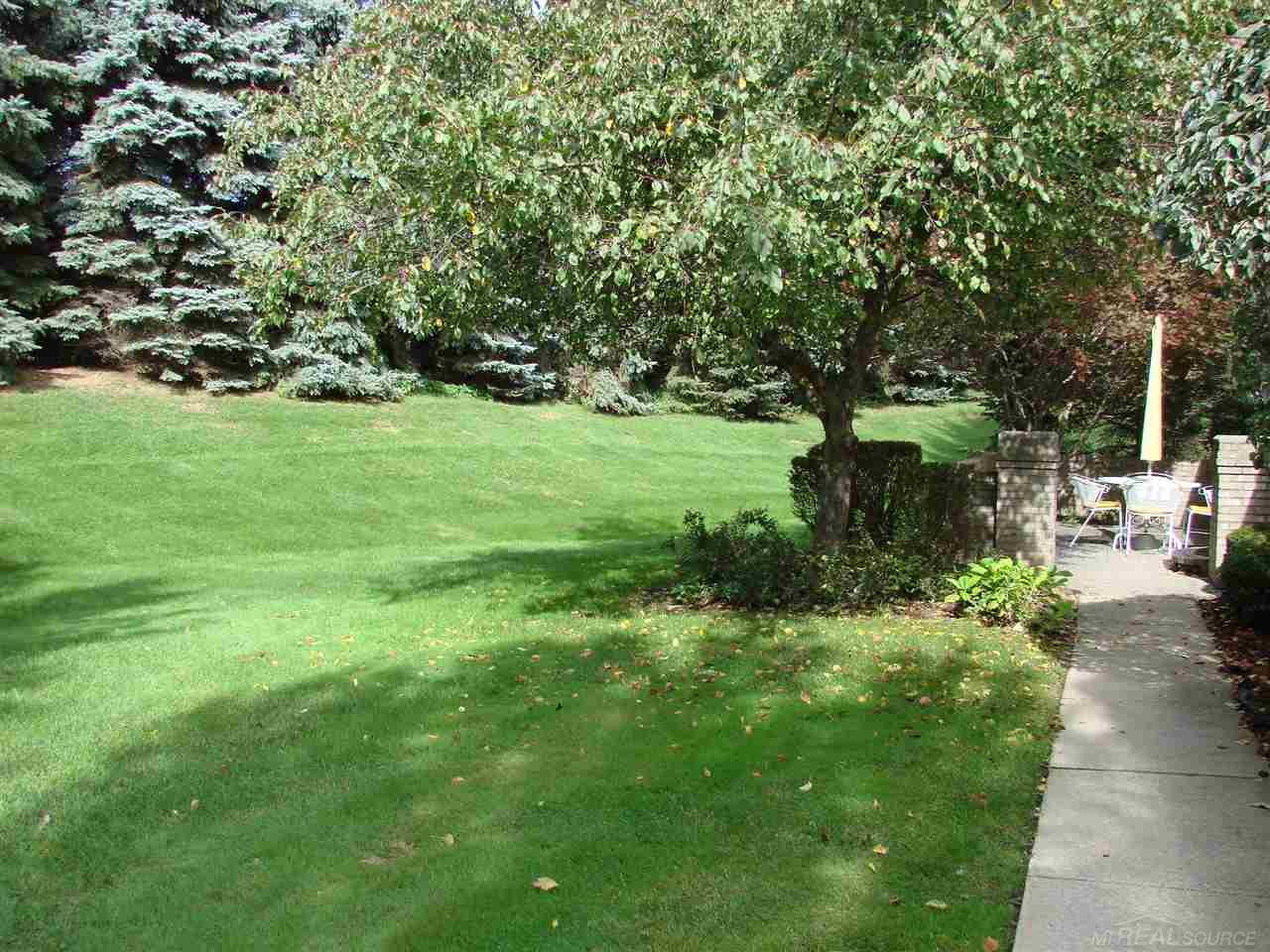 5898 Dawn Ridge Drive Troy, MI 48098 - Photo 7 of 52