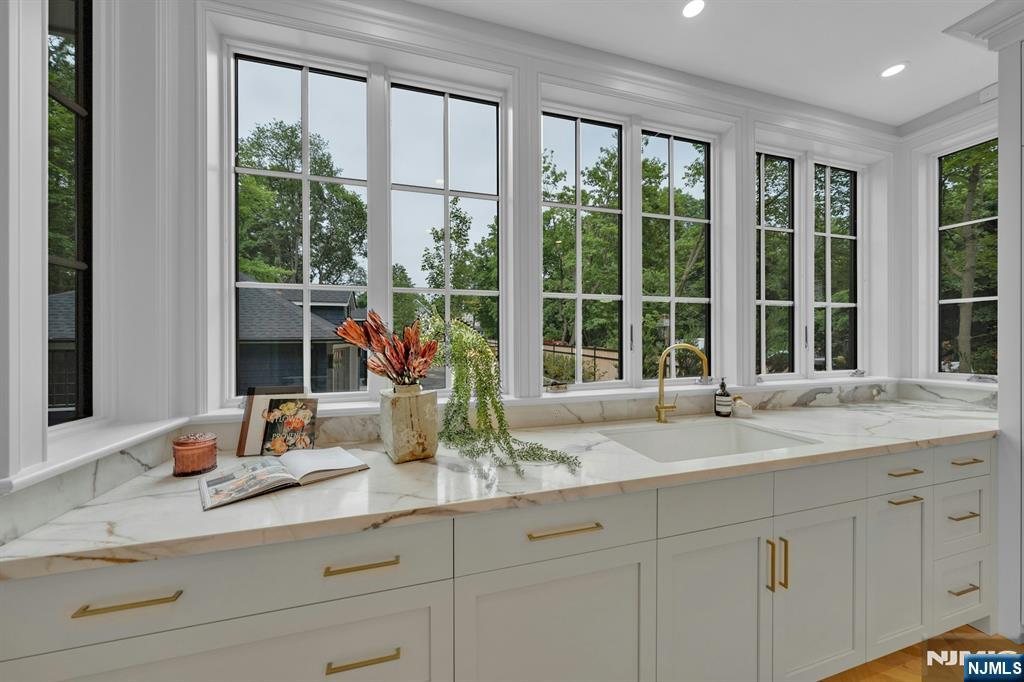 82-84 Watchung Avenue Montclair, NJ 07043 - Photo 16 of 48