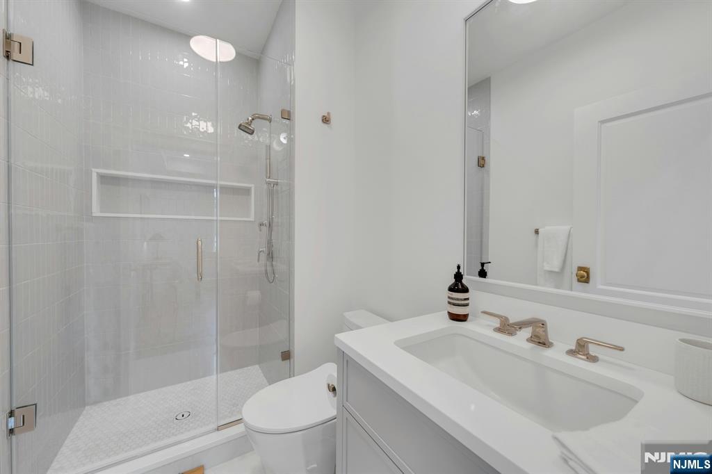 82-84 Watchung Avenue Montclair, NJ 07043 - Photo 24 of 48