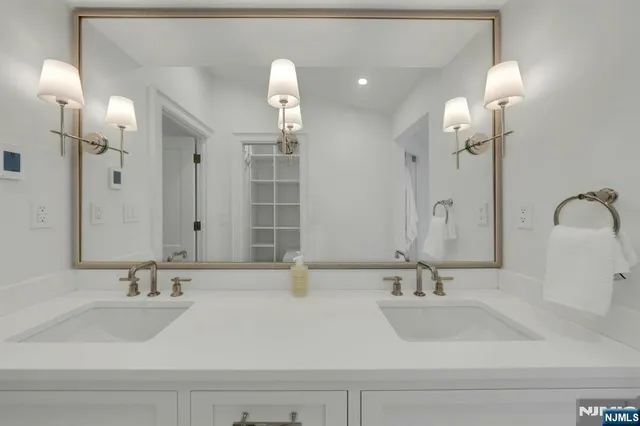 $6,500,000 | 82-84 Watchung Avenue, Montclair, NJ 07043