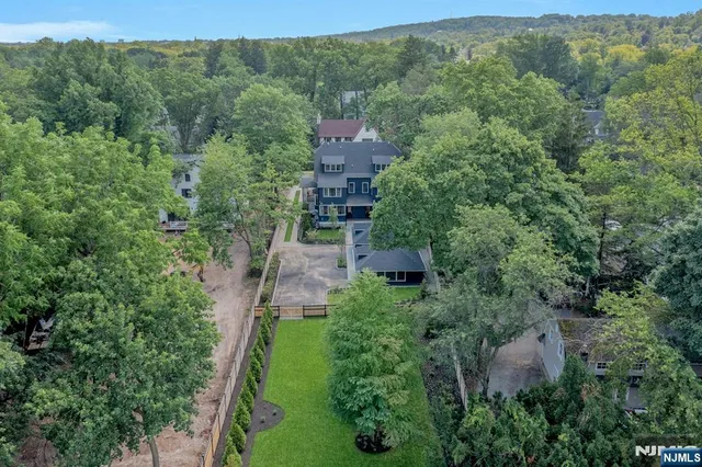 $6,500,000 | 82-84 Watchung Avenue, Montclair, NJ 07043