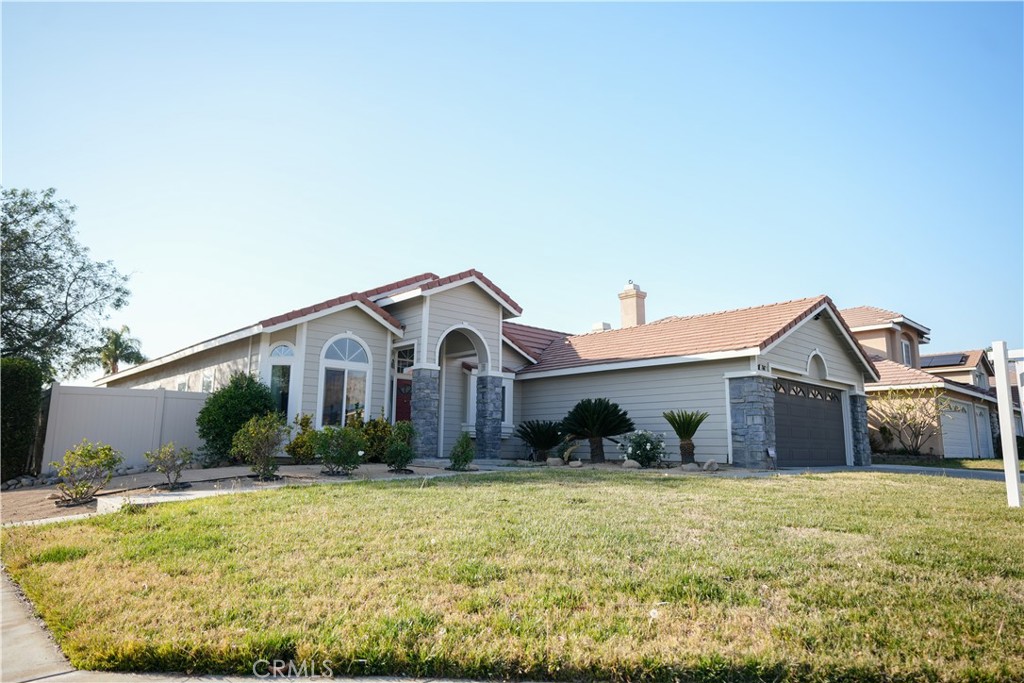 7562 Webster Street Highland, CA 92346 - Photo 3 of 30